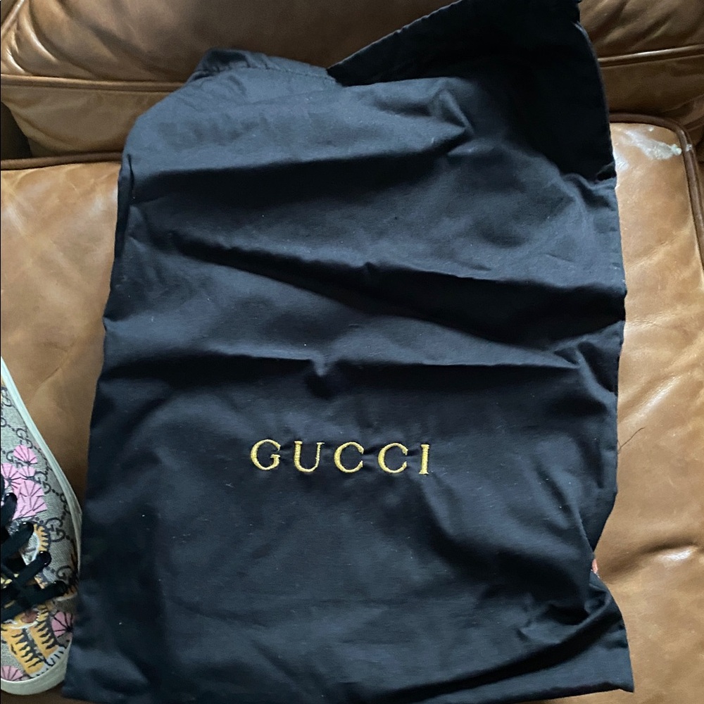 GUCCI - Picture 6 of 9